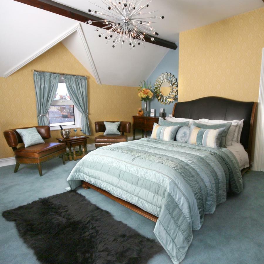 The Mainstay Luxury Boutique Rooms With Private Parking Whitby Bagian luar foto